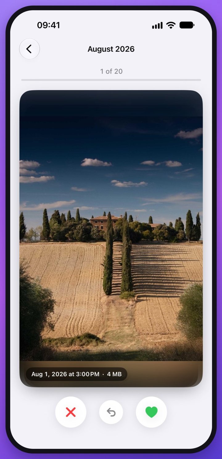 Swipe mode showing one photo with buttons to delete, undo or keep